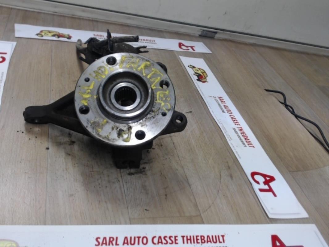 Fusee avant droit