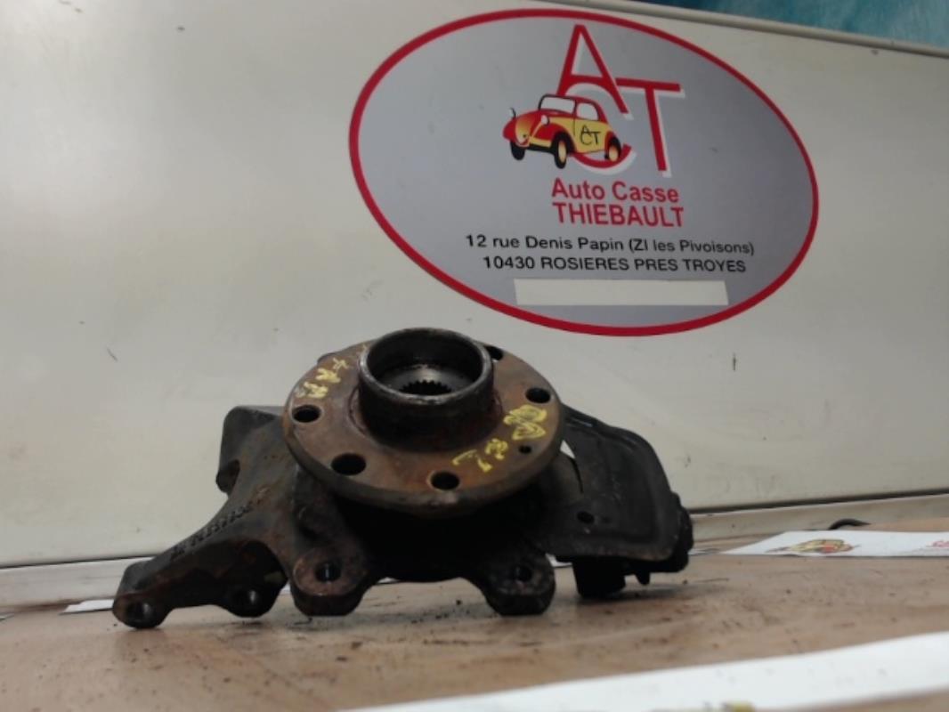 Fusee avant gauche