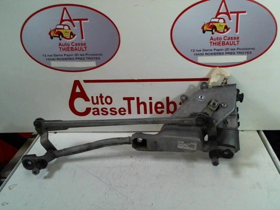 Moteur essuie glace avant