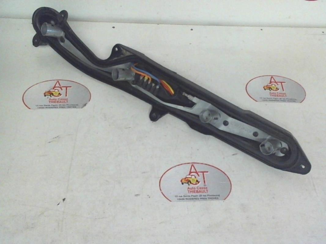 Base portalampade fanale posteriore destro