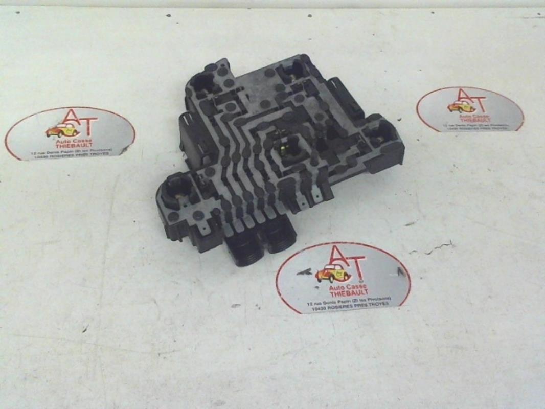 Base portalampade fanale posteriore destro