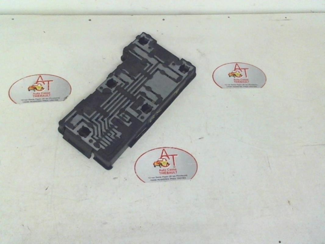 Base portalampade fanale posteriore destro
