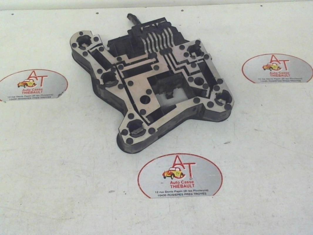 Base portalampade fanale posteriore destro