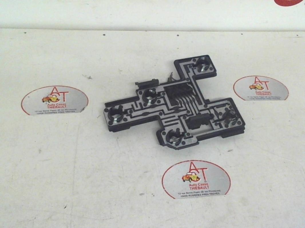 Base portalampade fanale posteriore destro