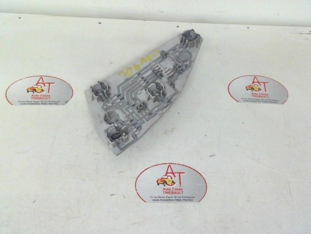 Base portalampade fanale posteriore destro