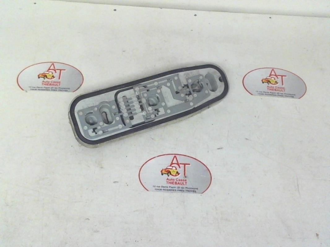 Base portalampade fanale posteriore destro