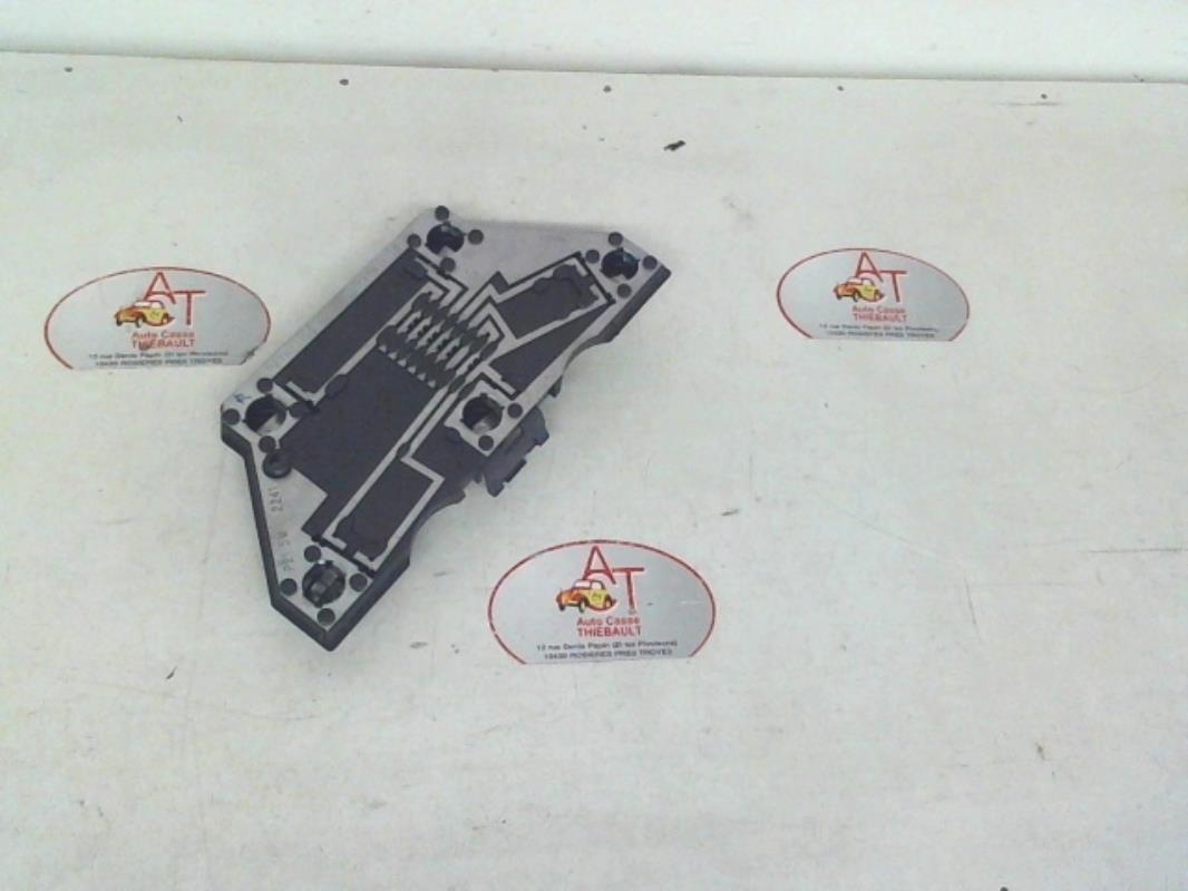 Base portalampade fanale posteriore sinistro