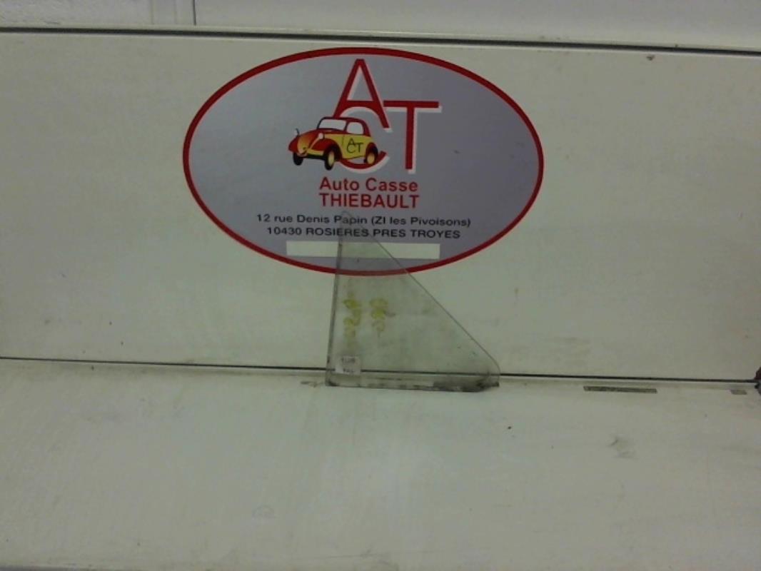 Ventanilla triangular trasera izquierda (puerta)