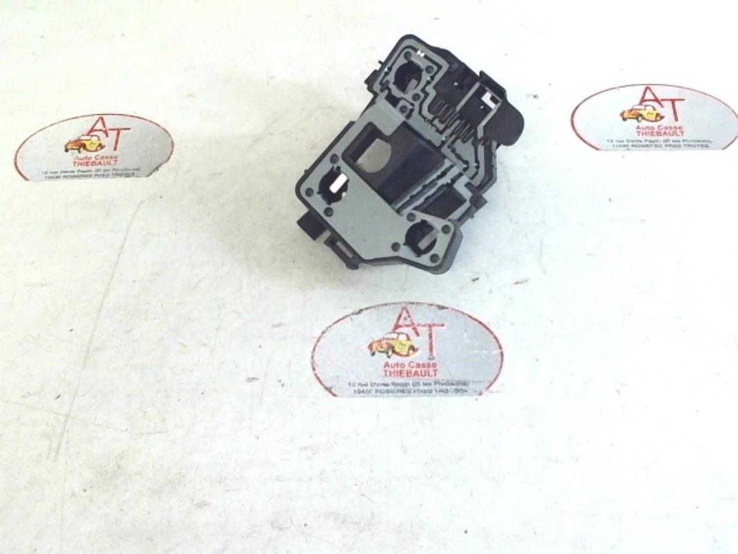Base portalampade fanale posteriore destro