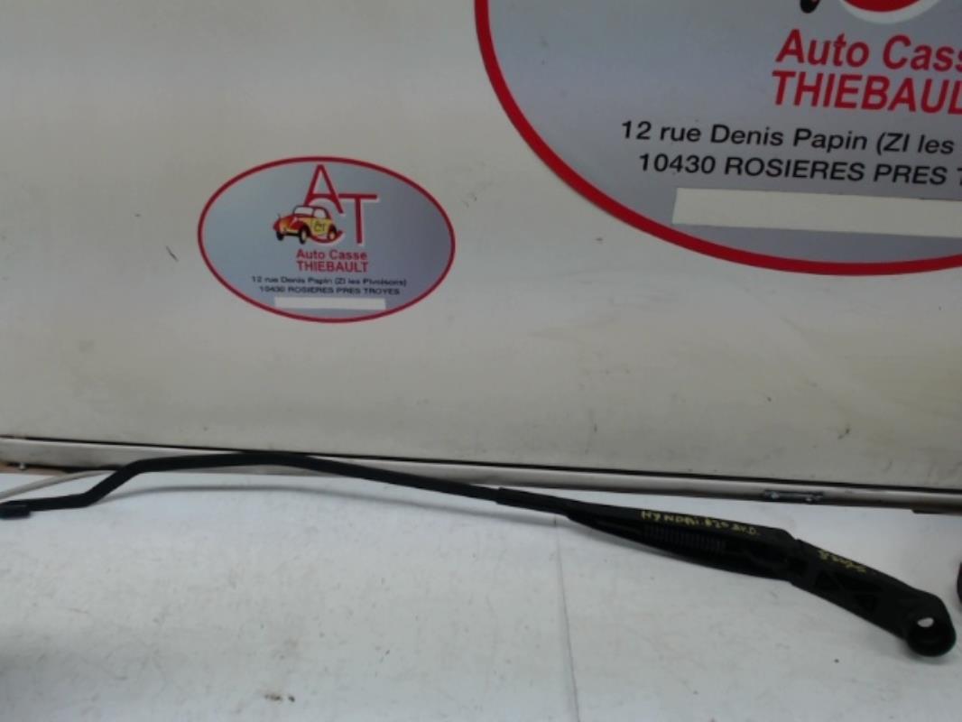 Bras essuie glace avant droit