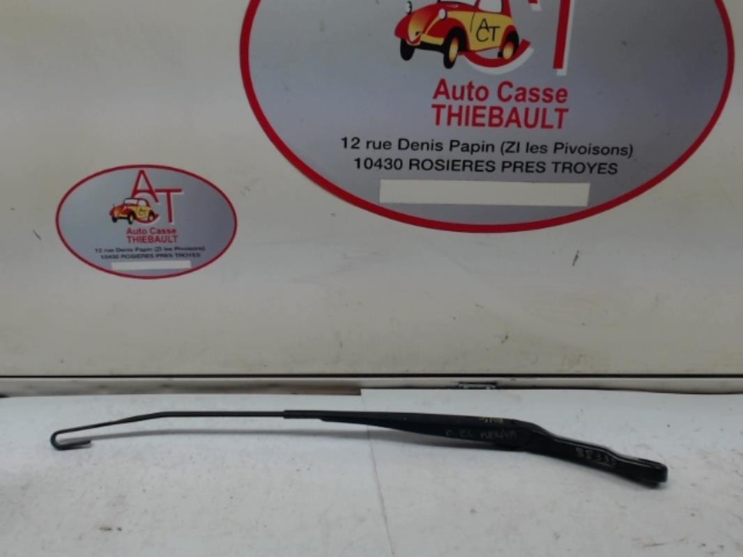 Bras essuie glace avant droit