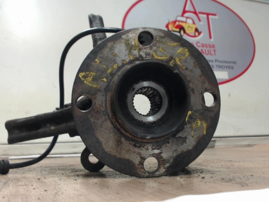 Fusee avant gauche