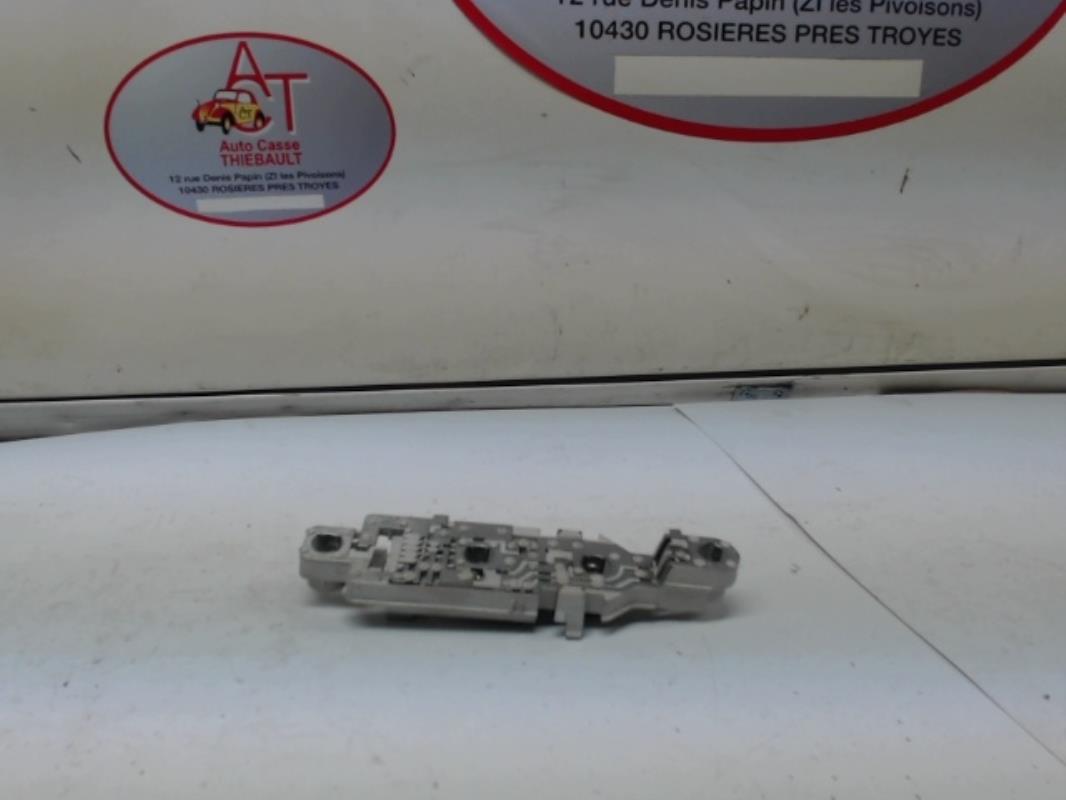 Base portalampade fanale posteriore destro