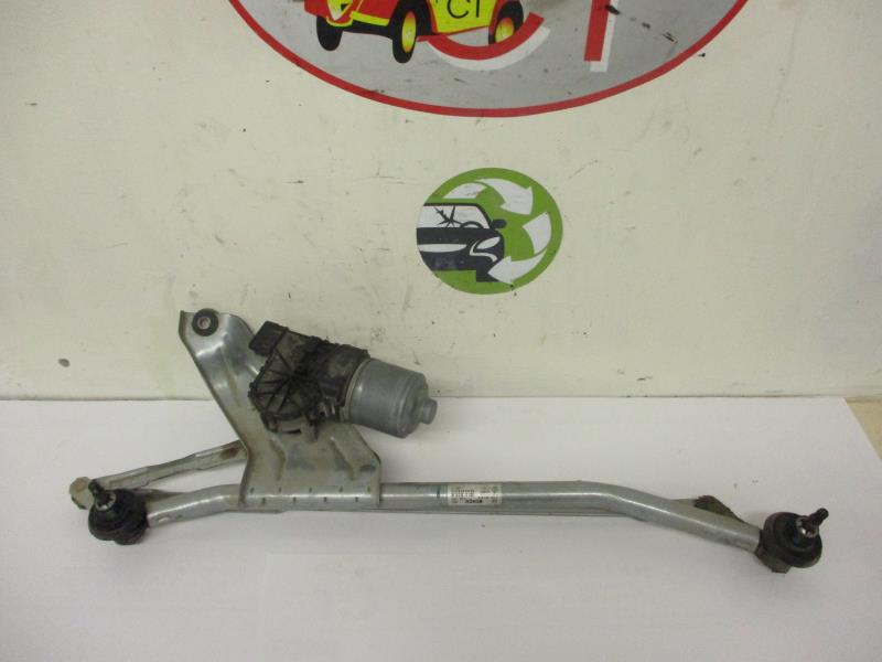 Moteur essuie glace avant