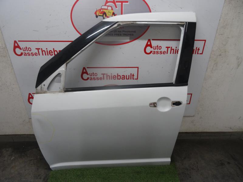 Porte avant gauche