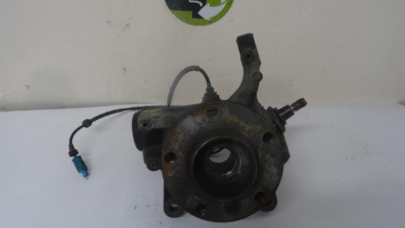 Fusee avant gauche