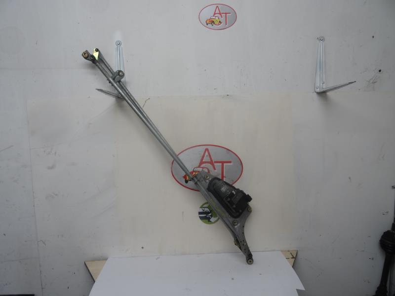 Moteur essuie glace avant