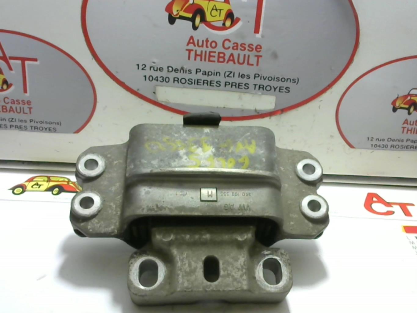 Support moteur gauche