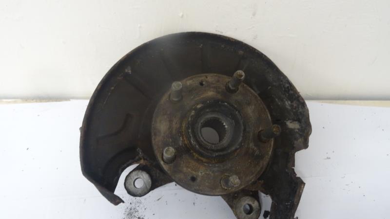 Fusee avant gauche