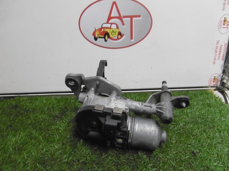 Moteur essuie glace avant gauche