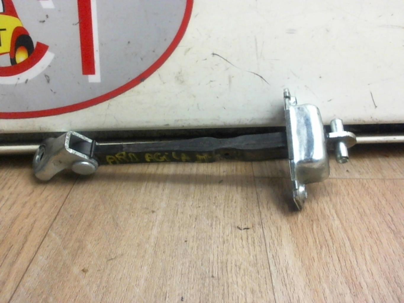 Tirant de porte arriere droit
