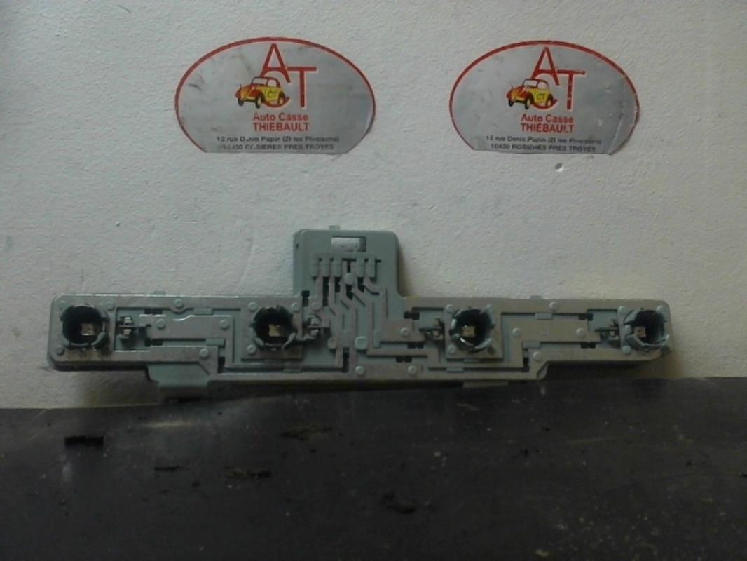 Base portalampade fanale posteriore destro