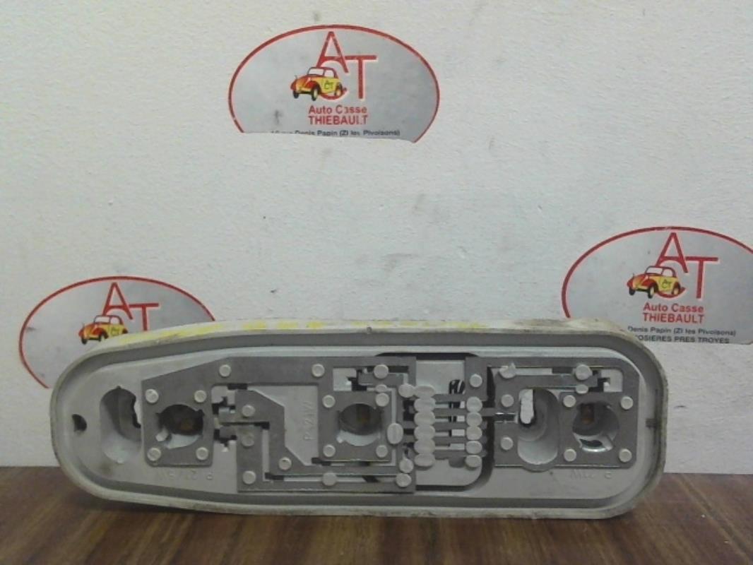 Base portalampade fanale posteriore destro