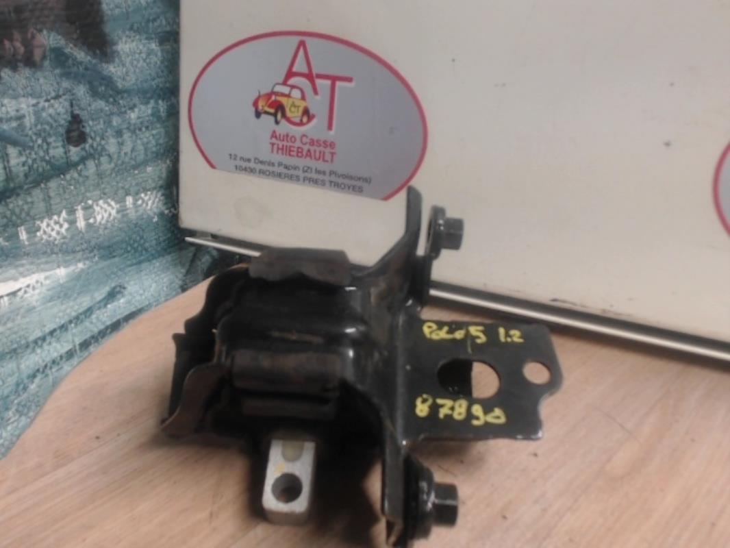 Support moteur gauche