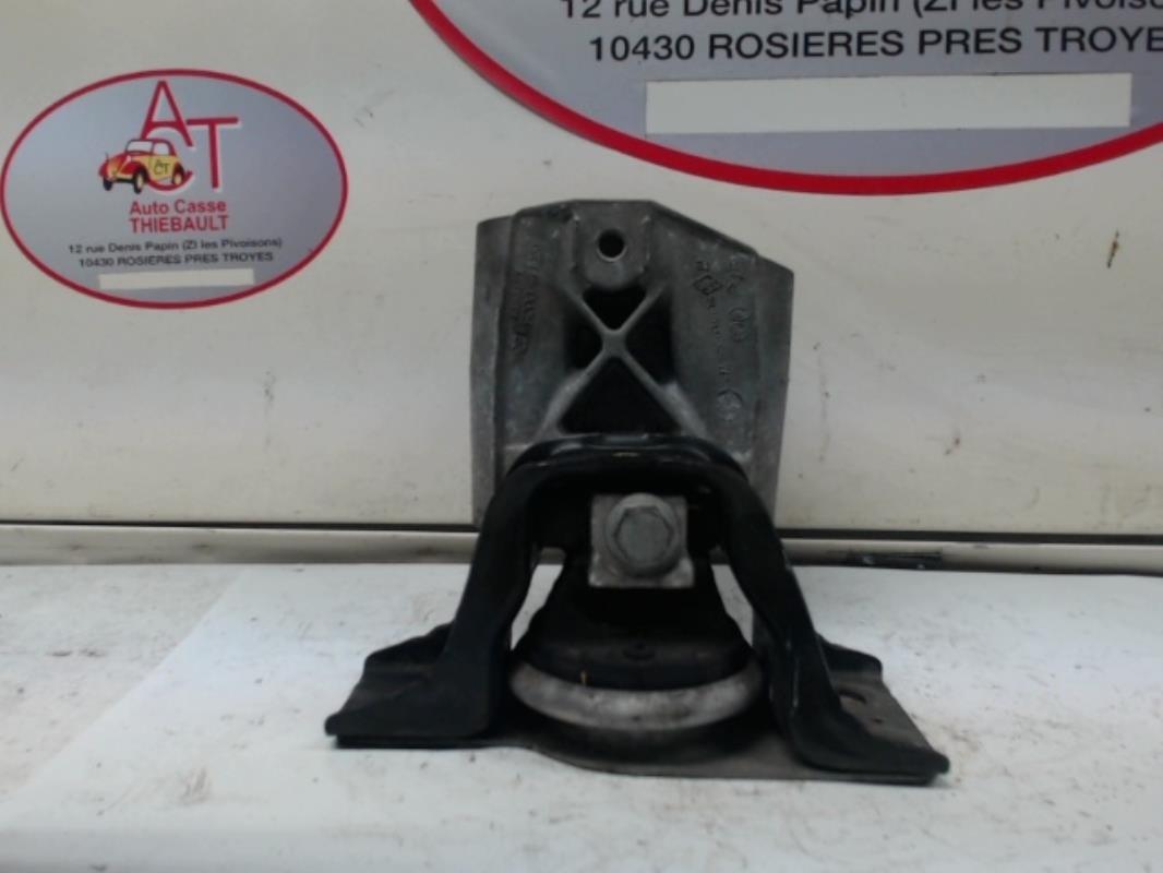 Soporte de motor derecho