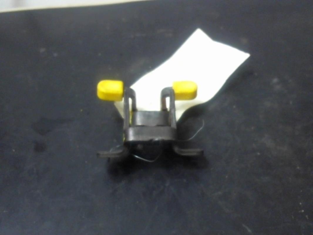 Arresto portiera posteriore destra