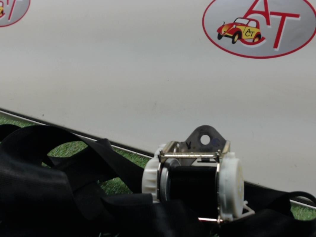 Ceinture arriere droit