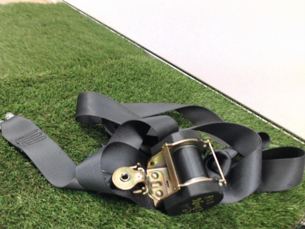 Ceinture avant droit