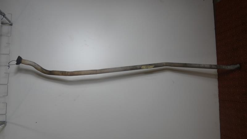 Tube intermediaire (echappement)