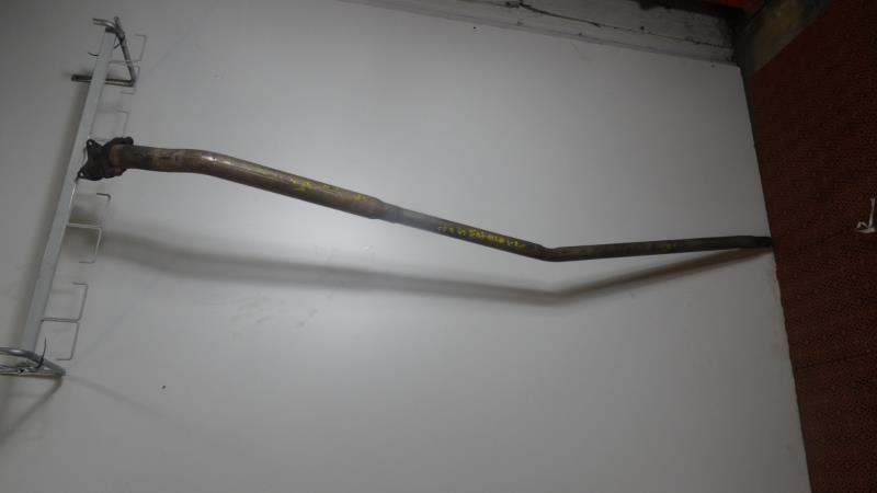 Tube intermediaire (echappement)