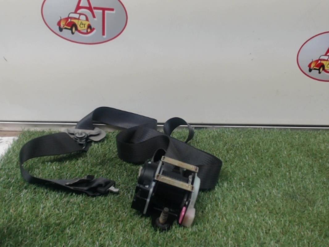 Ceinture avant gauche