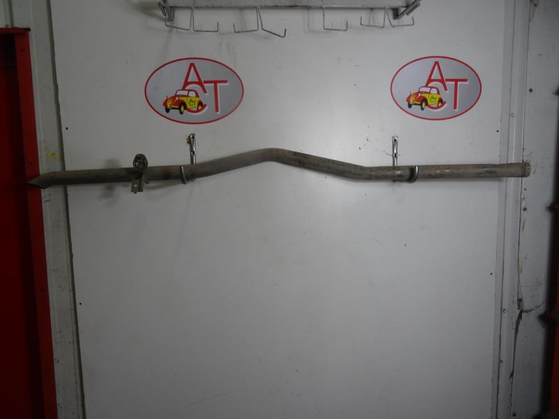 Tube intermediaire (echappement)