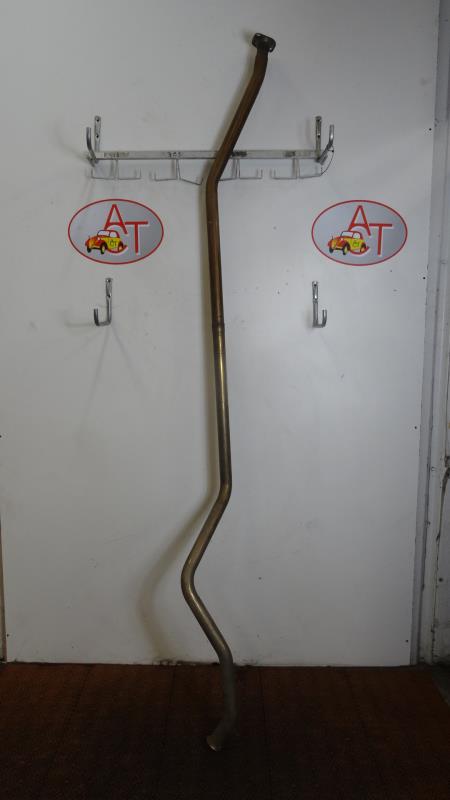 Tube intermediaire (echappement)