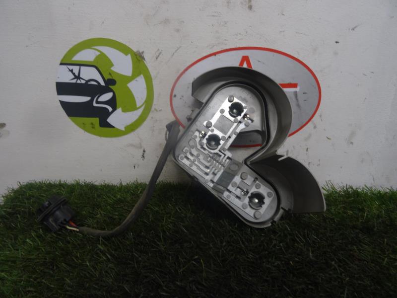 Base portalampade fanale posteriore sinistro
