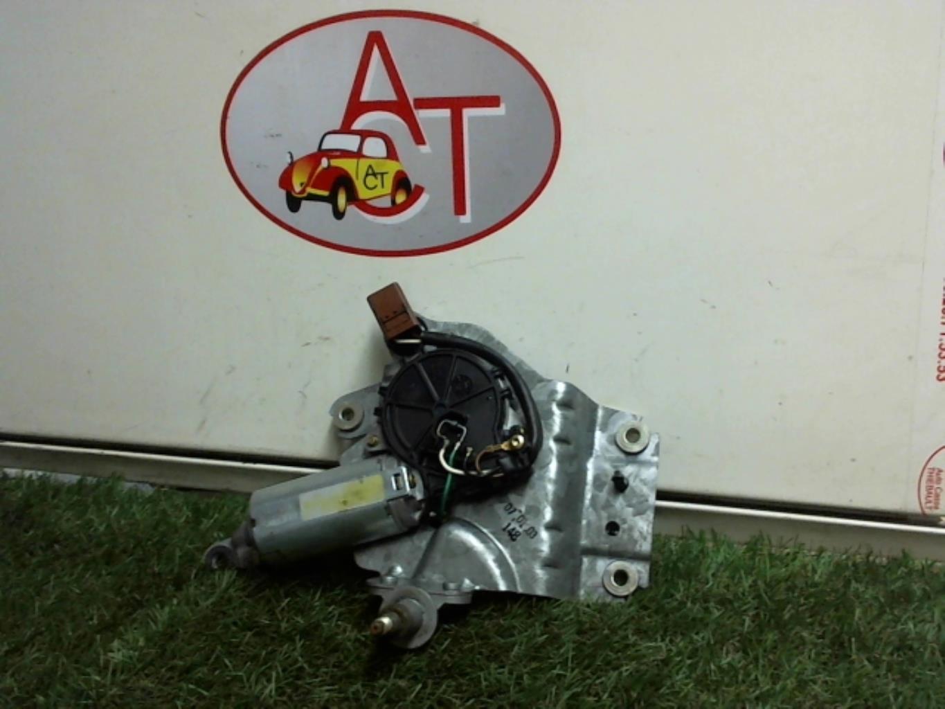 Moteur essuie glace arriere