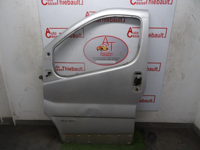 Porte avant gauche