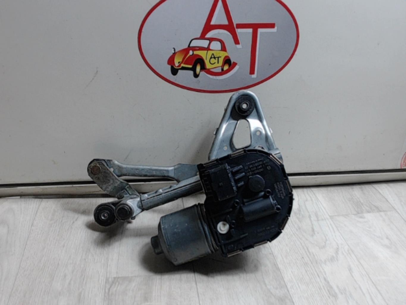 Motor de limpiaparabrisas delantero derecho