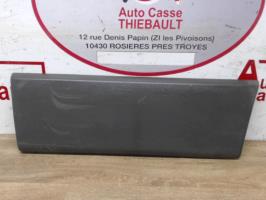 Baguette de porte avant droite