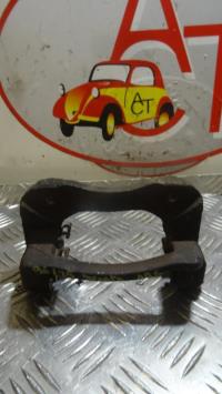 Soporte de estribo de freno (pinza) trasero derecho