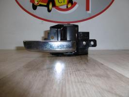 Poignee interieur avant droit
