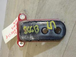 Charniere de porte avant droit