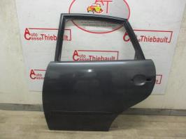 Puerta trasera izquierda