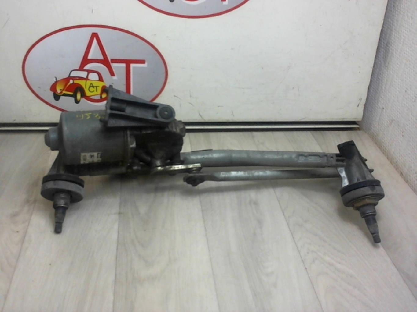 Moteur essuie glace avant