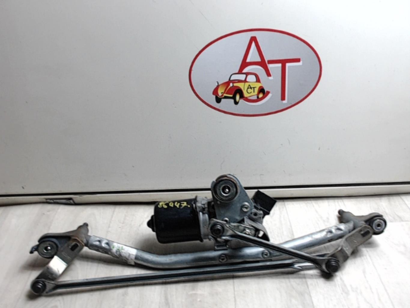 Moteur essuie glace avant