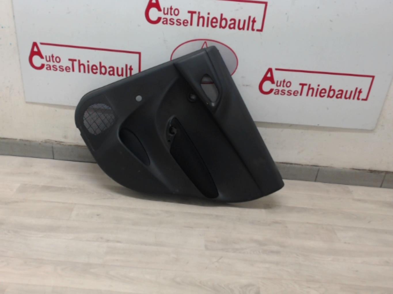 Panel de puerta trasera derecha