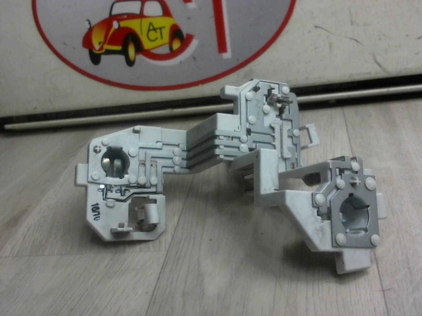 Base portalampade fanale posteriore destro